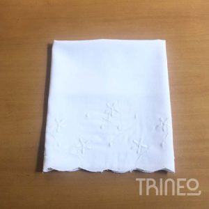 TOALLA DE CORTESÍA BLANCA