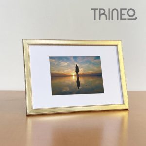 PORTARRETRATOS DORADO GRANDE (PARA FOTOS 12CM X 16CM)