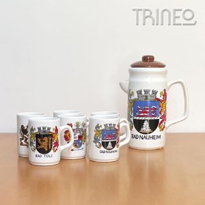 JUEGO DE CAFÉ ALEMÁN ESCUDOS - 6 MUGS + 1 JARRA