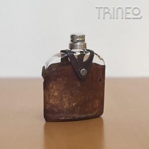 PETACA VINTAGE CON FUNDA DE CUERO