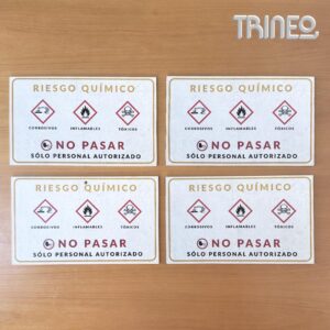 CARTELES RIESGO QUÍMICO (25cm X 15CM) TENEMOS 4